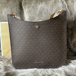 Michael Kors Trendy Monogram Crossbody Bag New